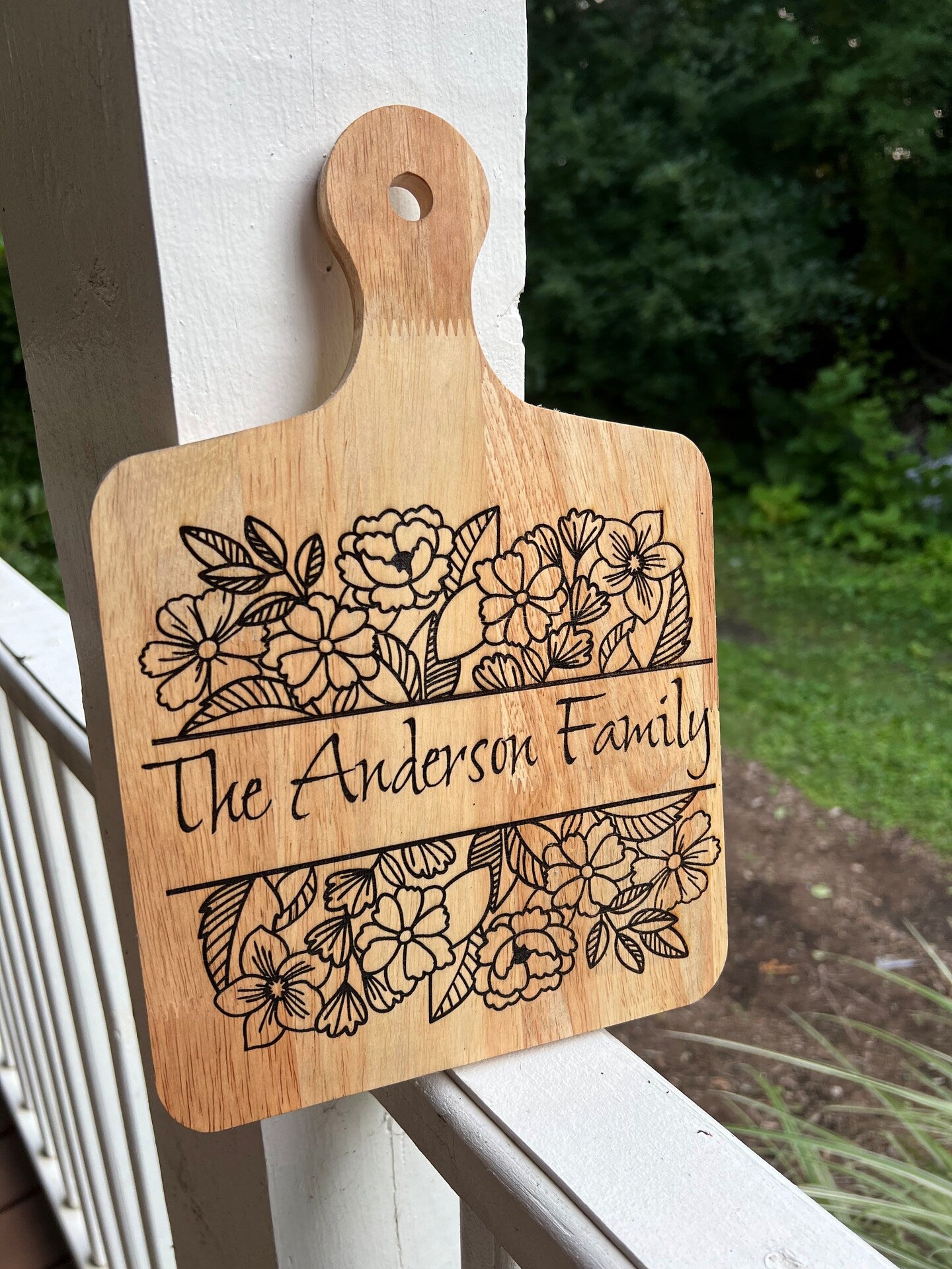 Square Cutting Board Personalized Family Name Oak Wood Engraved Flowers Floral Sunflower Roses Kitchen Charcuterie Board Cheese Platter Serving Tray