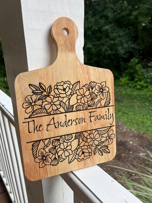Square Cutting Board Personalized Family Name Oak Wood Engraved Flowers Floral Sunflower Roses Kitchen Charcuterie Board Cheese Platter Serving Tray