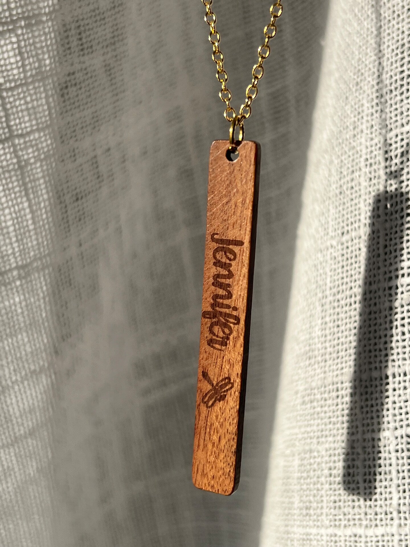 Personalized Wood Necklace Name Flower Butterfly Chicken Dog Giraffe Cow Owl Cat Honeybee Turtle Dolphin Walnut Engraved Column Rectangle