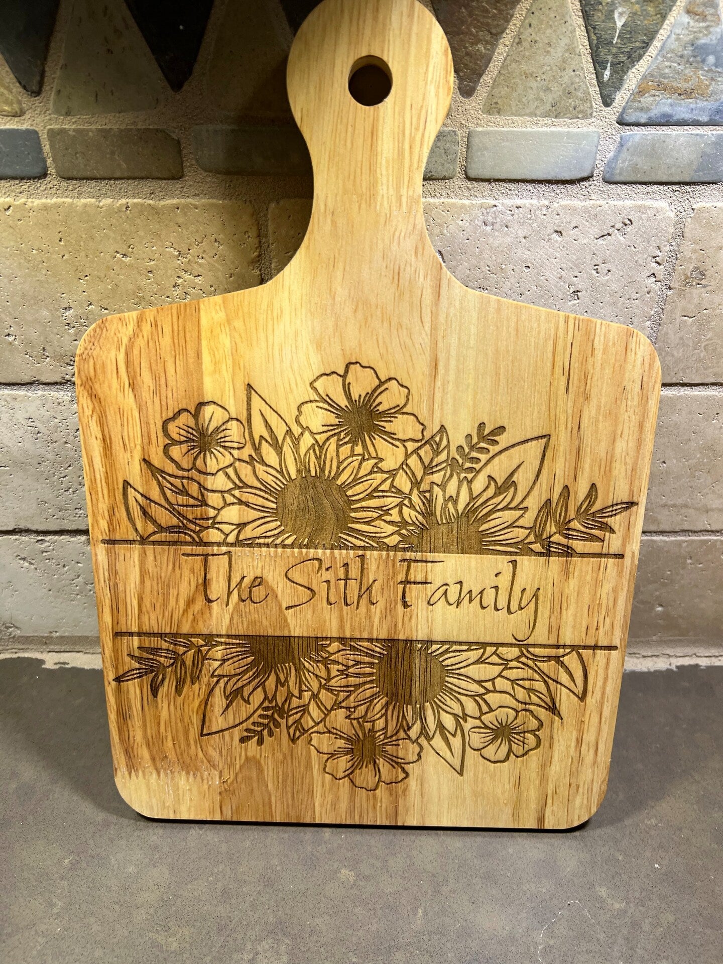 Square Cutting Board Personalized Family Name Oak Wood Engraved Flowers Floral Sunflower Roses Kitchen Charcuterie Board Cheese Platter Serving Tray