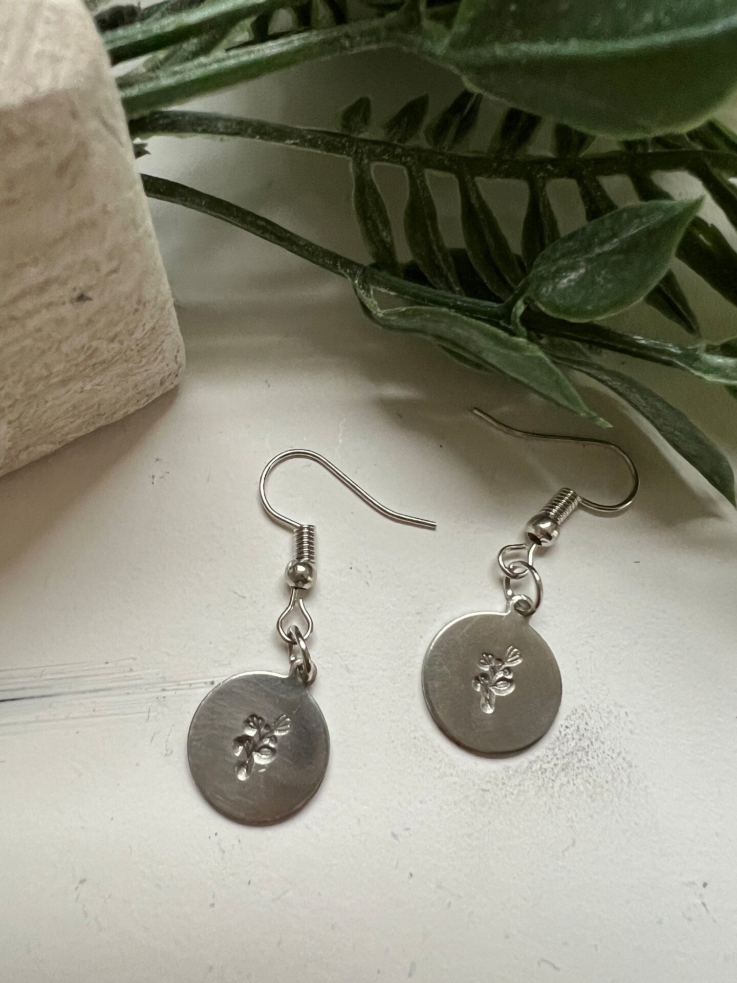 Flower Plant Tulip Rose Earring Coin Circle Disc Dangle Drop Simple Gold Silver Stamp Etched Engraved