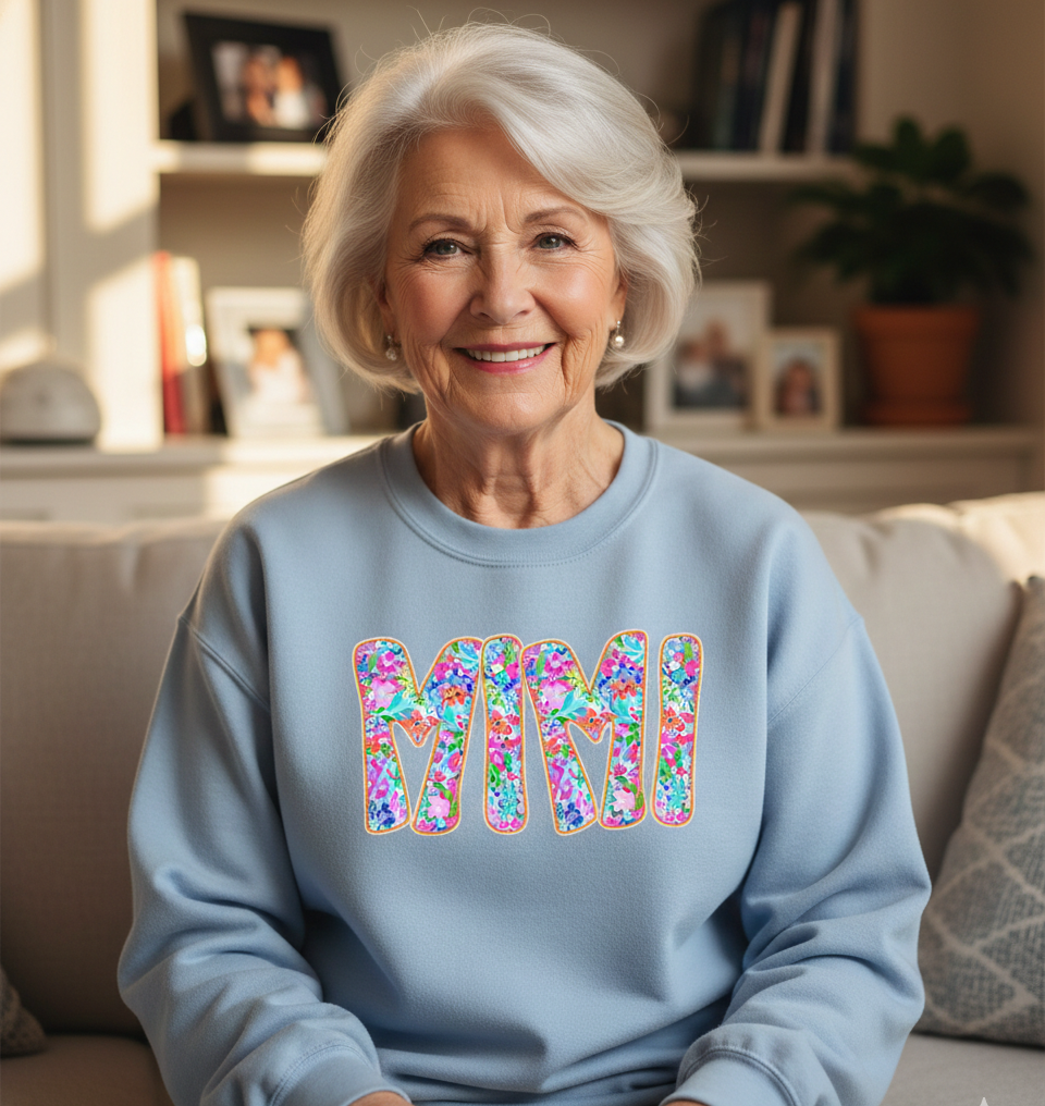 Floral Mama Coquette Bow Shirt Mama Flower Retro Mama Flower Mama Floral Nana Gigi Mimi Preppy Mama Mothers Day T-Shirt Crewneck